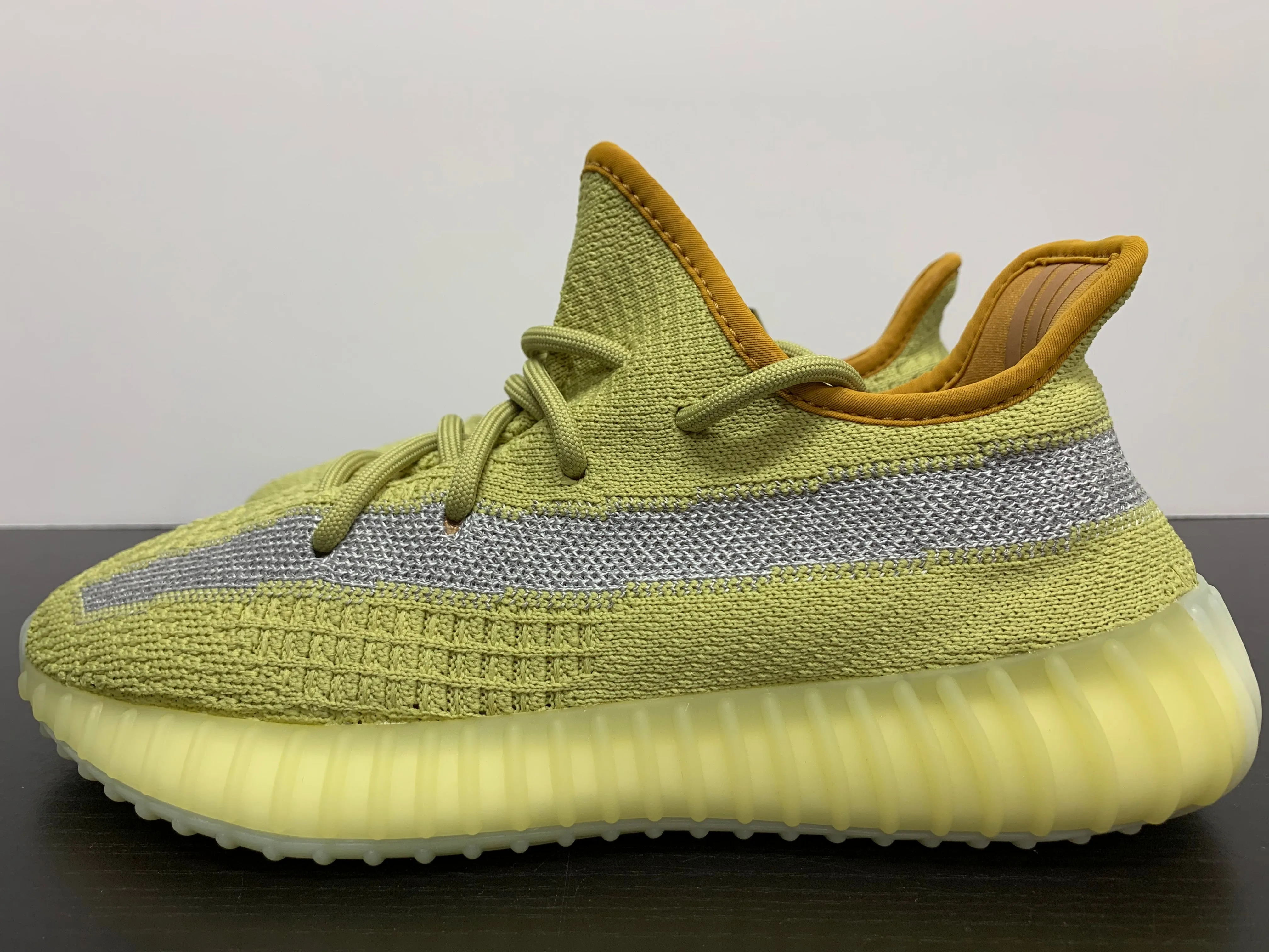 Adidas Yeezy Boost 350 V2 Marsh