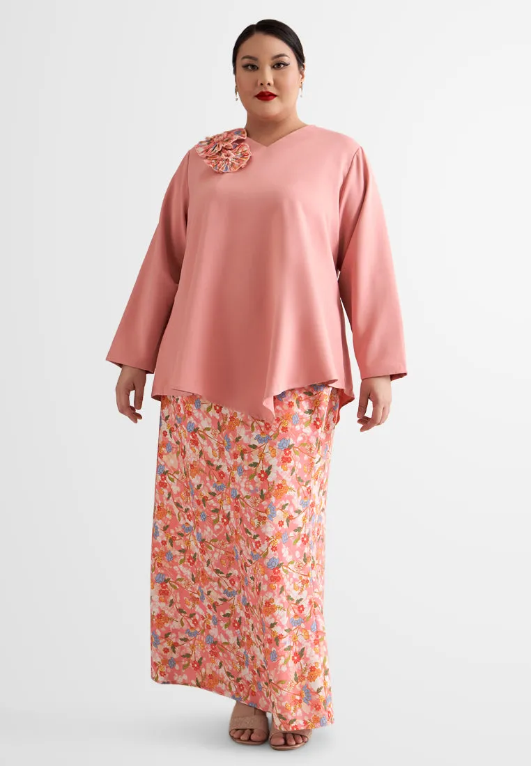 Arisya Melinda Looi Asymmetrical Floral Brooch Kurung