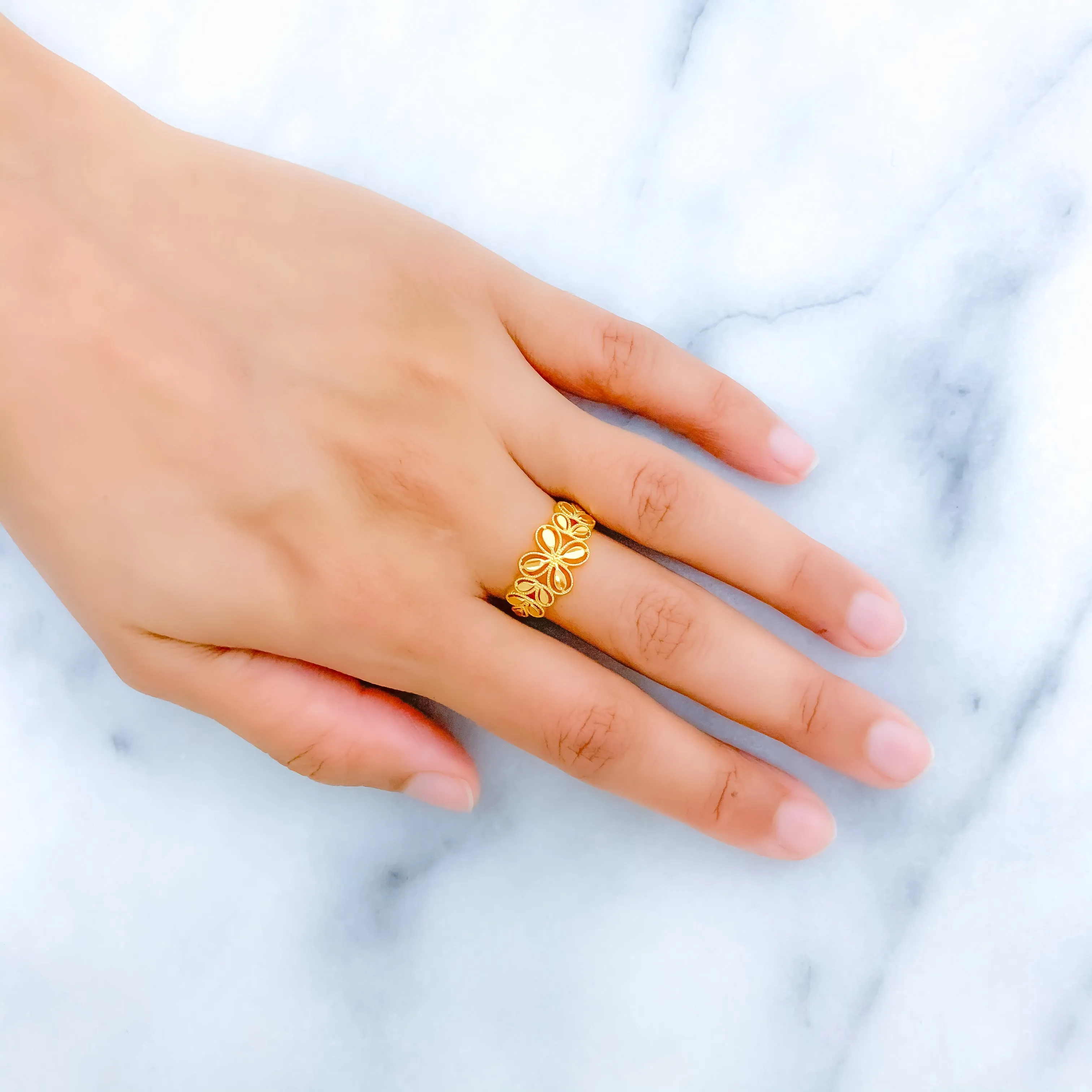 Attractive Chic Flower Ring