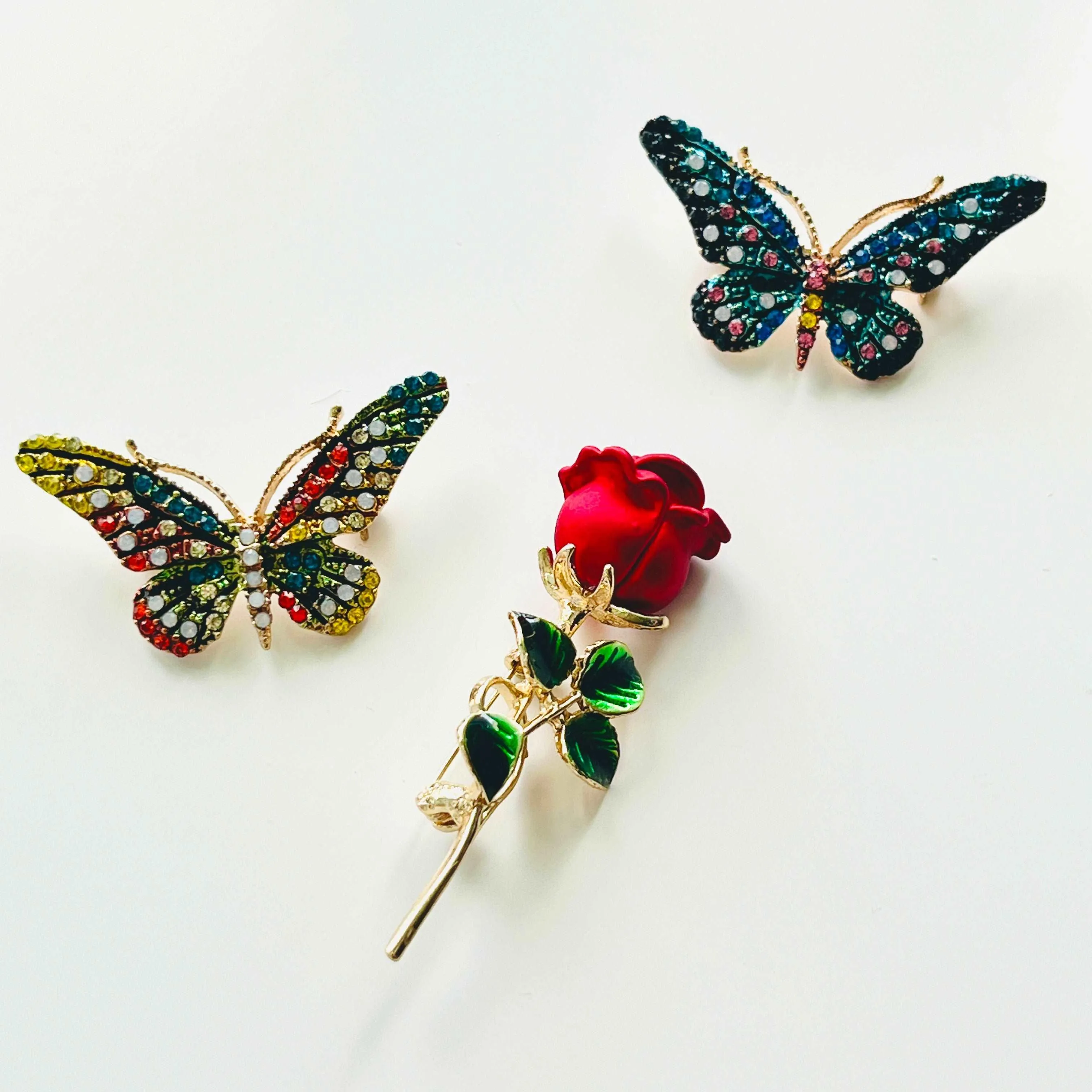 Shinning Rhinestones Butterfly Brooch