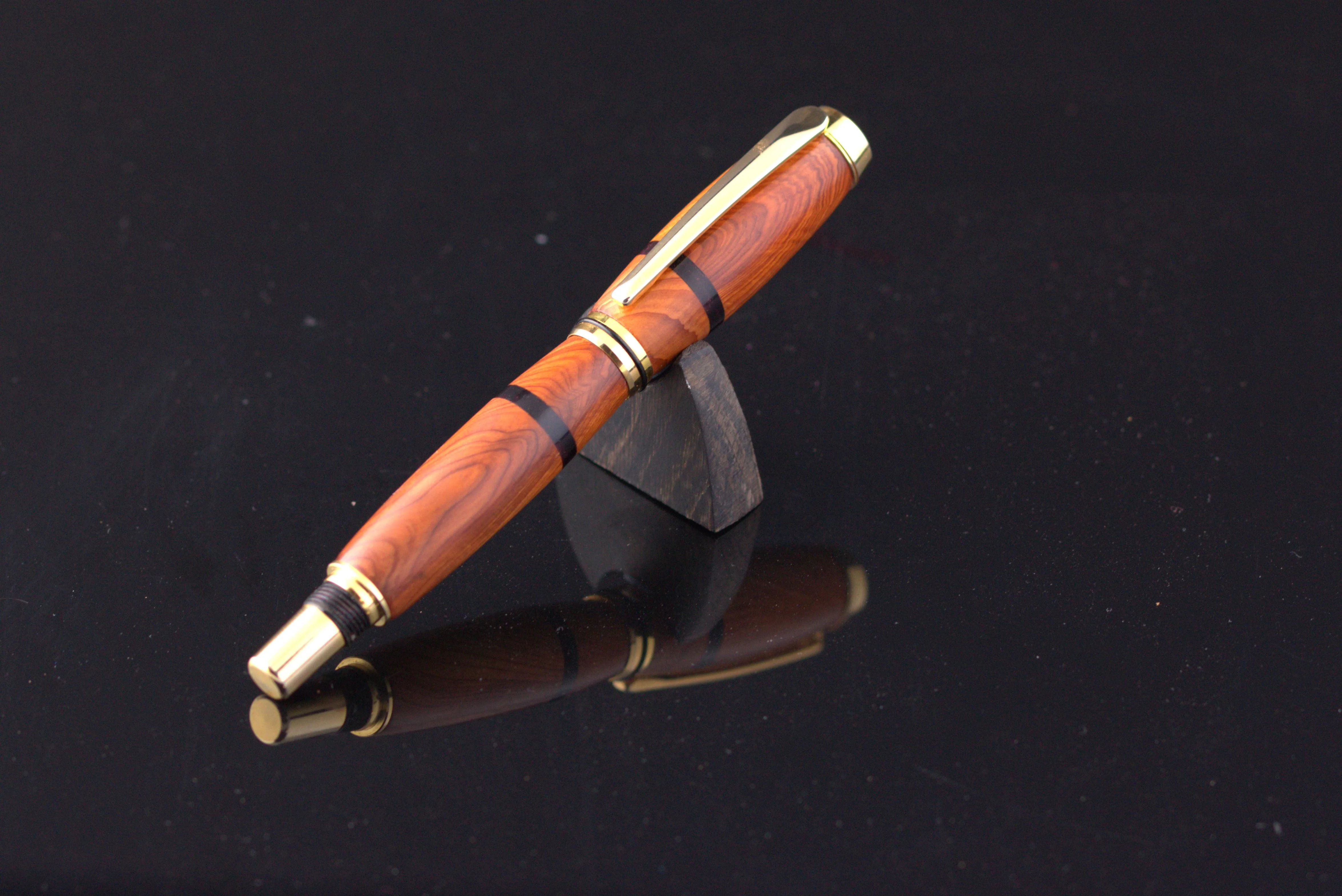 The 'Mayor of Killarney' Rollerball Pen in Yew